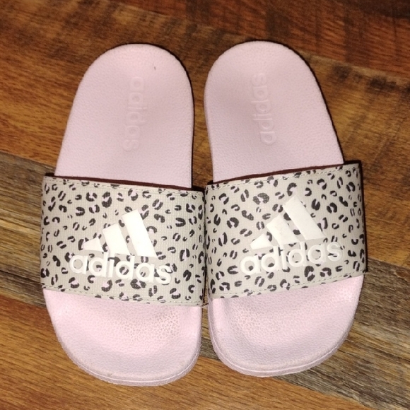 Bundle Of Toddler Girls Size 11 Shoes! - Picture 10 of 13